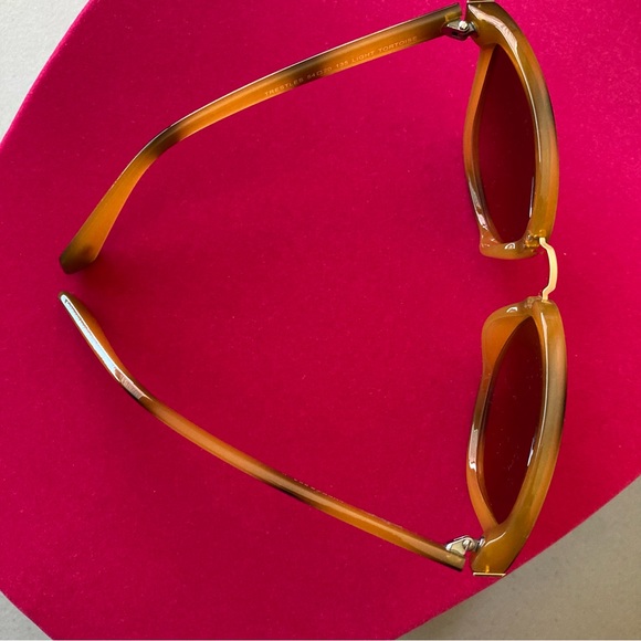 Lucky Brand Sunglasses | Color Brown | Excellent Condition - Picture 6 of 10